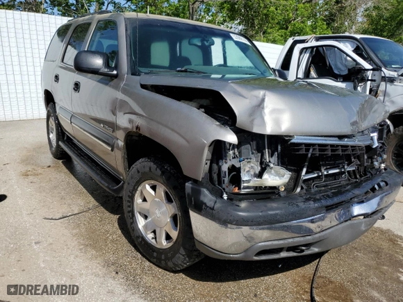 2003 Chevrolet Tahoe LT with VIN 1GNEK13Z33J258485, listed as a Copart auction lot 53986144 with 186,447 mi miles and Salvage Title. Bid and sale history available at carsss.com. Image 4.