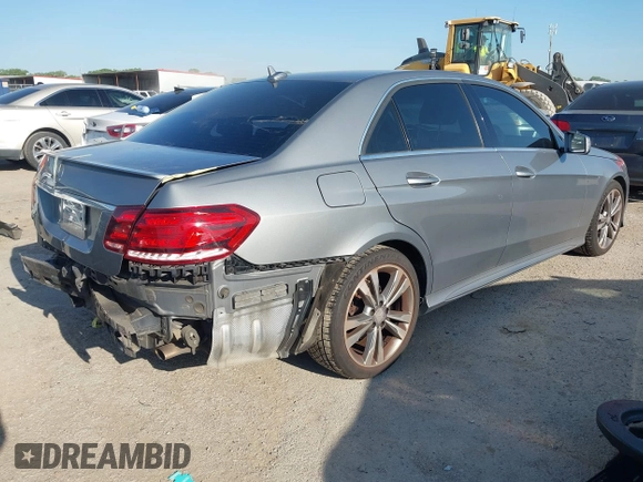 2015 Mercedes-Benz E 350 Sport with VIN WDDHF5KB4FB092696, listed as a IAAI auction lot 41913751 with 154,063 mi miles and . Bid and sale history available at DreamBid. Image 4.