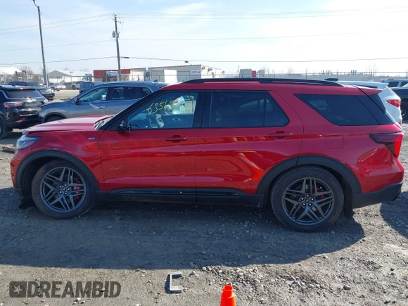 2025 Ford Explorer ST-Line with VIN 1FMUK8KH4SGB24923, listed as a IAAI auction lot 41763567 with 854 mi miles. Bid and sale history available at carsss.com. Image 14.