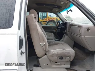 2000 Chevrolet Silverado 1500 LS with VIN 2GCEC19T4Y1407058, listed as a IAAI auction lot 41699820 with 309,057 mi miles. Bid and sale history available at carsss.com. Image 5.
