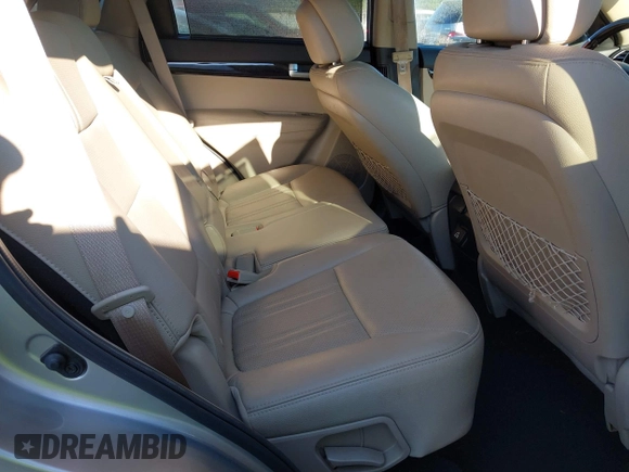 2015 Kia Sorento EX with VIN 5XYKU4A79FG628142, listed as a IAAI auction lot 42190773 with 153,707 mi miles. Bid and sale history available at carsss.com. Image 8.