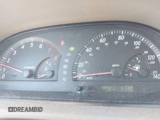 2002 Toyota Camry XLE z VIN 4T1BF30K82U018974, wystawiony jako IAAI lot #41712857 z przebiegiem 236 353 mil mil oraz . Historia ofert i sprzedaży dostępna na DreamBid. Obrazek 7.