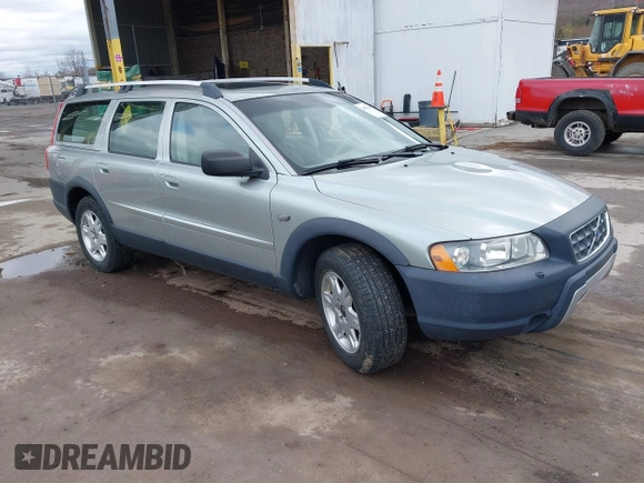 2005 Volvo XC70 with VIN YV1SZ592251196728, listed as a IAAI auction lot 41911635 with 140,228 mi miles and . Bid and sale history available at DreamBid. Image 1.