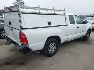 2015 Toyota Tacoma z VIN 5TFTX4CN6FX047623, wystawiony jako IAAI lot #42458260 z przebiegiem 224 496 mil mil oraz . Historia ofert i sprzedaży dostępna na DreamBid. Obrazek 4.