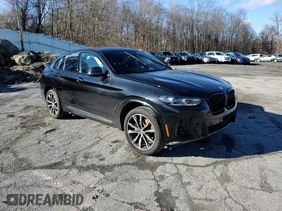 2025 BMW X4 xDrive30i z VIN 5UX33DT02S9X64212, wystawiony jako Copart lot #83121124 z przebiegiem Nie podano mil oraz Szkoda całkowita • Salvage title. Historia ofert i sprzedaży dostępna na DreamBid. Obrazek 11.
