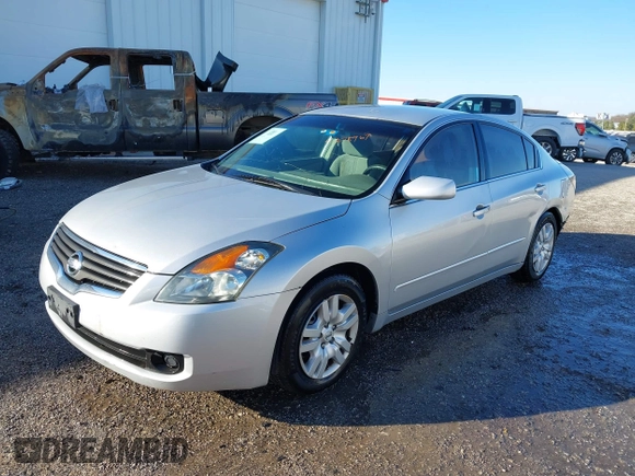 2009 Nissan Altima 2.5 SL with VIN 1N4AL21E89N469084, listed as a IAAI auction lot 41278967 with 246,149 mi miles. Bid and sale history available at carsss.com. Image 17.
