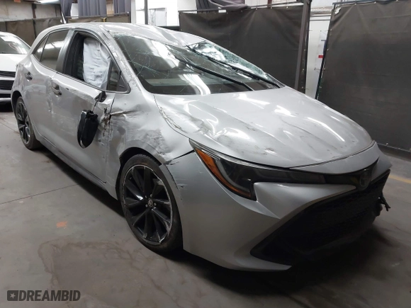 2021 Toyota Corolla Hatchback SE with VIN JTND4MBE1M3106771, listed as a IAAI auction lot 41444053 with 101,161 mi miles. Bid and sale history available at carsss.com. Image 1.
