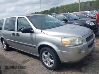 2008 Chevrolet Uplander LS with VIN 1GNDV231X8D115249, listed as a IAAI auction lot 41934610 with 120,569 mi miles. Bid and sale history available at carsss.com. Image 1.