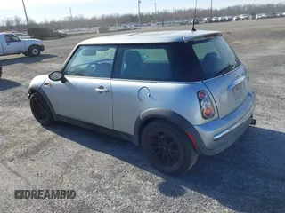 2003 MINI Hardtop with VIN WMWRC334X3TC45616, listed as a IAAI auction lot 41714354 with Not provided miles and . Bid and sale history available at DreamBid. Image 3.