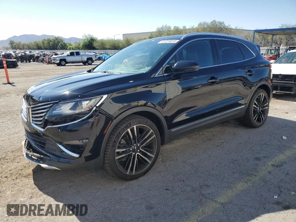 2017 Lincoln MKC Reserve z VIN 5LMTJ3DH4HUL03338, wystawiony jako Copart lot #61224815 z przebiegiem 68 785 mil mil oraz Szkoda całkowita • Salvage title. Historia ofert i sprzedaży dostępna na DreamBid. Obrazek 1.