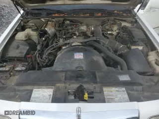 1997 Lincoln Town Car Signature with VIN 1LNLM82W2VY697709, listed as a Copart auction lot 70506934 with 200,288 mi miles and Salvage Title. Bid and sale history available at carsss.com. Image 11.