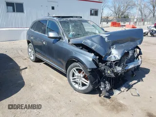 2014 Audi Q5 Premium Plus with VIN WA1LFAFPXEA013601, listed as a IAAI auction lot 41920890 with 1 mi miles. Bid and sale history available at carsss.com. Image 1.