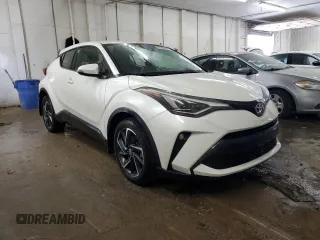 2020 Toyota C-HR LE with VIN JTNKHMBX4L1083011, listed as a Copart auction lot 51684435 with 43,490 mi miles and Salvage Title. Bid and sale history available at carsss.com. Image 4.