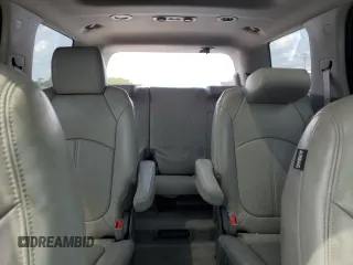 2013 GMC Acadia SLT z VIN 1GKKRRKD7DJ245322, wystawiony jako Copart lot #55959535 z przebiegiem 218 487 mil mil oraz Szkody całkowita. Historia ofert i sprzedaży dostępna na DreamBid. Obrazek 10.