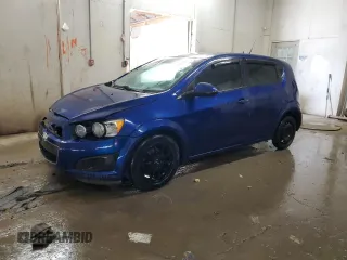2013 Chevrolet Sonic LS z VIN 1G1JA6SH1D4207169, wystawiony jako Copart lot #51300075 z przebiegiem 125 030 mil mil oraz Szkoda całkowita • Salvage title. Historia ofert i sprzedaży dostępna na DreamBid. Obrazek 1.