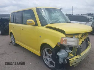 2005 Scion xB z VIN JTLKT324354016103, wystawiony jako IAAI lot #42279480 z przebiegiem 195 724 mil mil oraz . Historia ofert i sprzedaży dostępna na DreamBid. Obrazek 1.