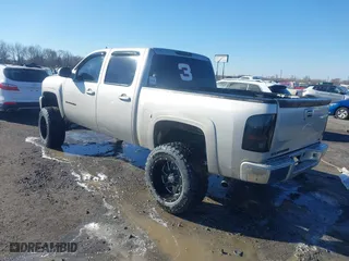 2008 Chevrolet Silverado 1500 LTZ with VIN 2GCEK133781213281, listed as a IAAI auction lot 41408471 with 241,389 mi miles. Bid and sale history available at carsss.com. Image 3.