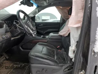 2017 GMC Yukon XL SLT with VIN 1GKS2GKC7HR193472, listed as a Copart auction lot 45118215 with 226,640 mi miles and Salvage Title. Bid and sale history available at carsss.com. Image 7.