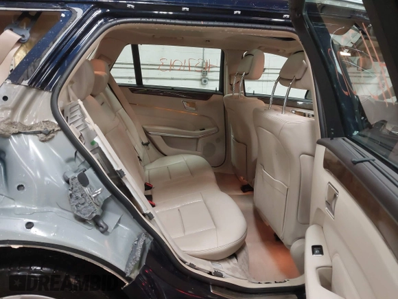 2016 Mercedes-Benz E-Class E 350 Luxury with VIN WDDHH8JBXGB210250, listed as a IAAI auction lot 41371013 with 66,791 mi miles. Bid and sale history available at carsss.com. Image 8.