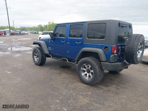 2010 Jeep Wrangler Unlimited Sport with VIN 1J4BA3H11AL144560, listed as a IAAI auction lot 42013032 with 226,233 mi miles. Bid and sale history available at carsss.com. Image 3.
