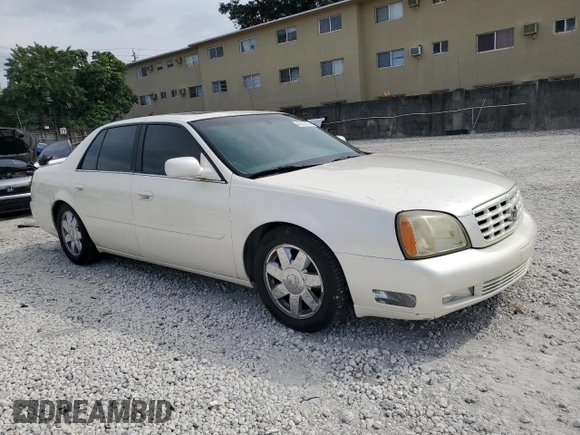 2003 Cadillac DeVille DTS z VIN 1G6KF57973U204531, wystawiony jako Copart lot #45712115 z przebiegiem 107 737 mil mil oraz Szkoda całkowita • Salvage title. Historia ofert i sprzedaży dostępna na DreamBid. Obrazek 4.