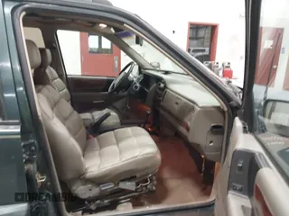 1994 Jeep Grand Cherokee Limited с VIN 1J4GZ78Y8RC198596, выставлен на аукционе IAAI как лот 41943421 с пробегом 329 828 миль миль и . История ставок и продаж доступна на DreamBid. Изображение 5.