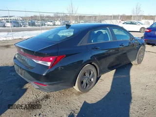 2023 Hyundai Elantra SEL z VIN 5NPLM4AG7PH089485, wystawiony jako IAAI lot #41334865 z przebiegiem 35 978 mil mil oraz . Historia ofert i sprzedaży dostępna na DreamBid. Obrazek 4.