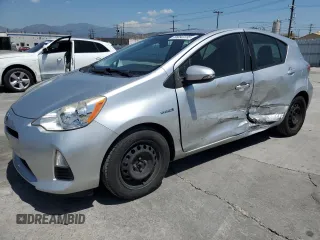 2014 Toyota Prius One z VIN JTDKDTB3XE1563581, wystawiony jako Copart lot #55092235 z przebiegiem 109 619 mil mil oraz Szkoda całkowita • Salvage title. Historia ofert i sprzedaży dostępna na DreamBid. Obrazek 1.