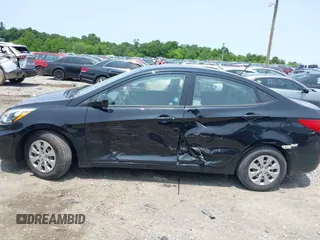 2017 Hyundai Accent SE z VIN KMHCT4AE1HU342868, wystawiony jako IAAI lot #42403205 z przebiegiem 54 890 mil mil oraz . Historia ofert i sprzedaży dostępna na DreamBid. Obrazek 14.