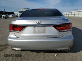 2014 Lexus LS 460 z VIN JTHBL5EF1E5131375, wystawiony jako Copart lot #45789245 z przebiegiem 157 316 mil mil oraz Szkoda całkowita • Salvage title. Historia ofert i sprzedaży dostępna na DreamBid. Obrazek 6.