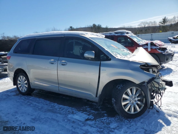 2017 Toyota Sienna XLE with VIN 5TDDZ3DC5HS154645, listed as a Copart auction lot 45230885 with 0 mi miles and Salvage Title. Bid and sale history available at carsss.com. Image 4.
