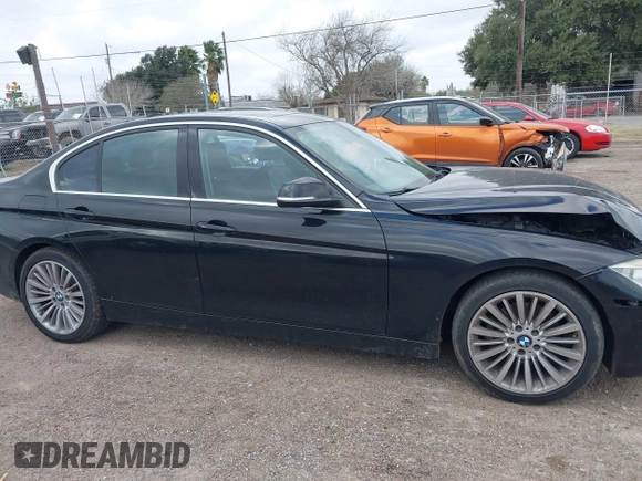 2013 BMW 3 Series 328i with VIN WBA3A5C58DF352998, listed as a IAAI auction lot 41516042 with 205,977 mi miles. Bid and sale history available at carsss.com. Image 13.