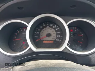 2007 Toyota Tacoma with VIN 5TENX22N87Z435297, listed as a IAAI auction lot 42312336 with 100,665 mi miles and . Bid and sale history available at DreamBid. Image 7.