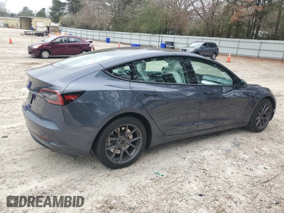 2023 Tesla Model 3 z VIN 5YJ3E1EA0PF620784, wystawiony jako Copart lot #49323115 z przebiegiem 69 263 mil mil oraz Szkoda całkowita • Salvage title. Historia ofert i sprzedaży dostępna na DreamBid. Obrazek 3.