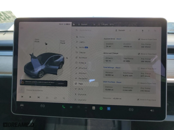 2022 Tesla Model Y Long Range with VIN 7SAYGDEE9NF353469, listed as a Copart auction lot 45809995 with 42,155 mi miles and Salvage Title. Bid and sale history available at carsss.com. Image 9.