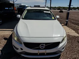2018 Volvo S60 Dynamic with VIN YV126MFLXJ2450531, listed as a Copart auction lot 67108144 with 103,633 mi miles and Salvage Title. Bid and sale history available at carsss.com. Image 5.