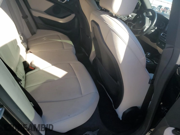 2022 BMW 2 Series 228i xDrive z VIN WBA73AK07N7K51733, wystawiony jako Copart lot #44330965 z przebiegiem 34 068 mil mil oraz Szkoda całkowita • Salvage title. Historia ofert i sprzedaży dostępna na DreamBid. Obrazek 10.