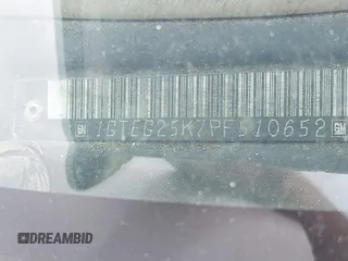 1993 GMC Vandura z VIN 1GTEG25K7PF510652, wystawiony jako IAAI lot #42097211 z przebiegiem 368 766 mil mil oraz . Historia ofert i sprzedaży dostępna na DreamBid. Obrazek 9.