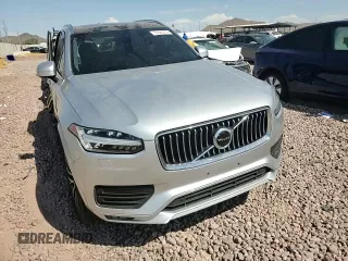 2021 Volvo XC90 Momentum z VIN YV4102CK1M1687063, wystawiony jako Copart lot #73581614 z przebiegiem 34 218 mil mil oraz Szkoda całkowita • Salvage title. Historia ofert i sprzedaży dostępna na DreamBid. Obrazek 11.