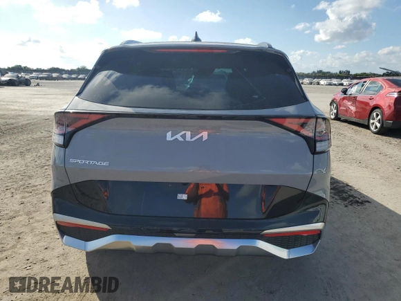 2024 Kia Sportage SX-Prestige with VIN 5XYK53DF3RG227152, listed as a Copart auction lot 44267995 with 4,111 mi miles and Salvage Title. Bid and sale history available at carsss.com. Image 6.