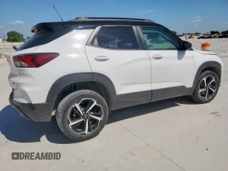 2021 Chevrolet TrailBlazer RS with VIN KL79MTSLXMB150581, listed as a Copart auction lot 54243785 with 42,459 mi miles and Salvage Title. Bid and sale history available at DreamBid. Image 3.