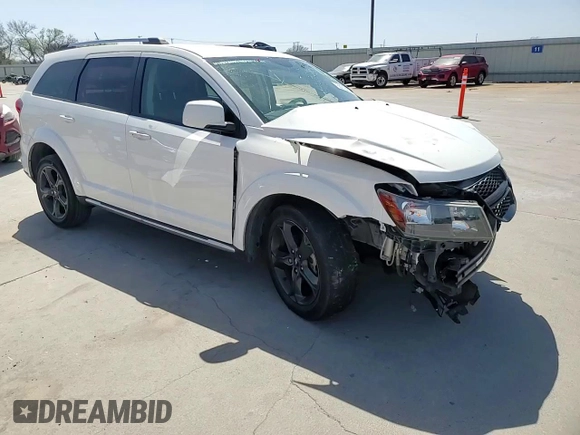 2018 Dodge Journey Crossroad z VIN 3C4PDCGB6JT288574, wystawiony jako Copart lot #50210475 z przebiegiem Nie podano mil oraz Szkoda całkowita • Salvage title. Historia ofert i sprzedaży dostępna na DreamBid. Obrazek 12.