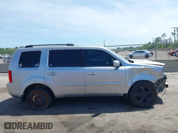 2011 Honda Pilot EX-L with VIN 5FNYF4H60BB096041, listed as a IAAI auction lot 41971952 with 165,868 mi miles and . Bid and sale history available at carsss.com. Image 13.