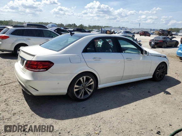 2014 Mercedes-Benz E 350 Sport z VIN WDDHF5KBXEA943629, wystawiony jako Copart lot #54801135 z przebiegiem 150 397 mil mil oraz Szkoda całkowita • Salvage title. Historia ofert i sprzedaży dostępna na DreamBid. Obrazek 3.