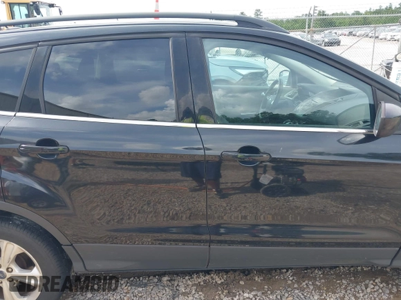 2013 Ford Escape SE с VIN 1FMCU9G96DUD66081, выставлен на аукционе IAAI как лот 42516401 с пробегом Не указан миль и . История ставок и продаж доступна на DreamBid. Изображение 13.