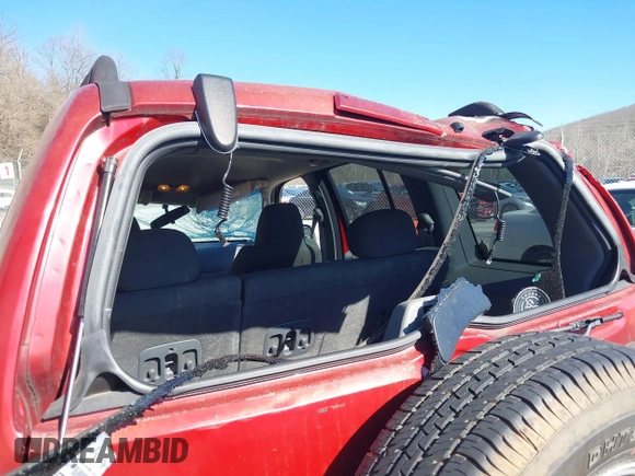 2005 Jeep Liberty Sport with VIN 1J4GL48K35W645419, listed as a IAAI auction lot 41823845 with 168,896 mi miles. Bid and sale history available at carsss.com. Image 17.