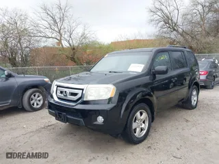 2009 Honda Pilot EX with VIN 5FNYF48469B008909, listed as a IAAI auction lot 41936818 with 261,834 mi miles. Bid and sale history available at carsss.com. Image 2.
