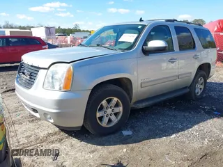 2012 GMC Yukon SLT with VIN 1GKS2CE02CR133683, listed as a IAAI auction lot 41375435 with 197,634 mi miles. Bid and sale history available at carsss.com. Image 2.