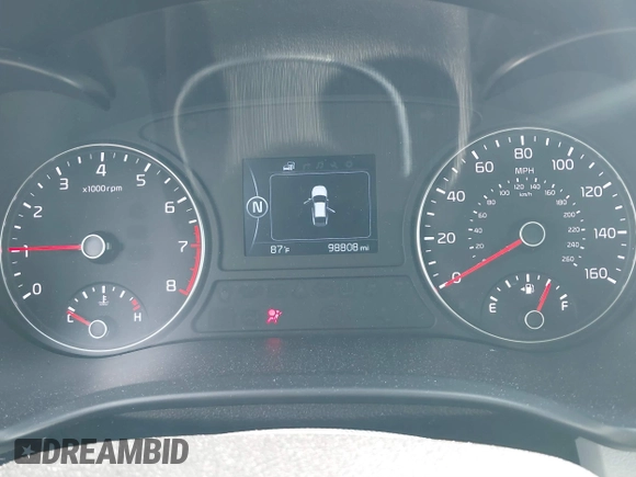 2016 Kia Optima EX z VIN 5XXGU4L31GG064220, wystawiony jako IAAI lot #39443639 z przebiegiem 98 808 mil mil oraz . Historia ofert i sprzedaży dostępna na DreamBid. Obrazek 7.