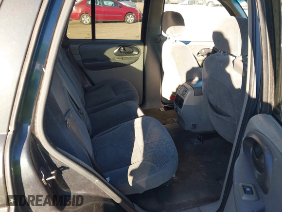 2003 Chevrolet TrailBlazer LS with VIN 1GNDS13SX32251607, listed as a IAAI auction lot 41613042 with 129,380 mi miles. Bid and sale history available at carsss.com. Image 8.